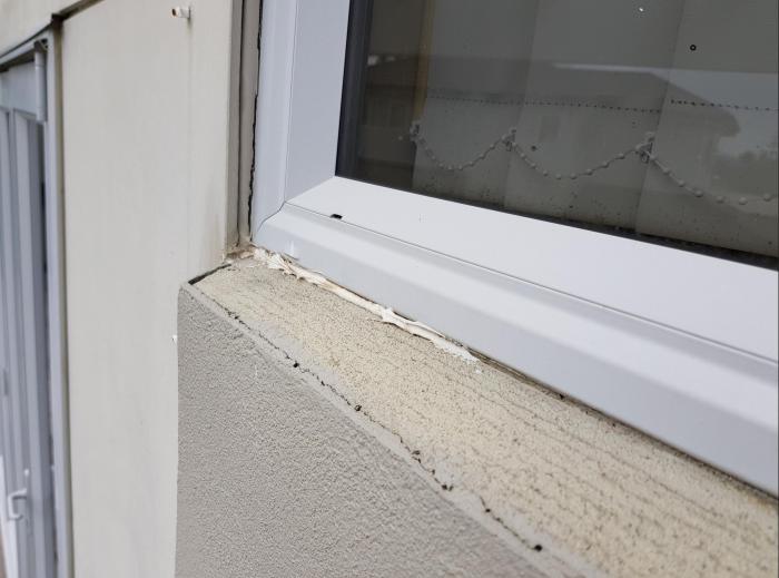 3. 2005 version cracking leaking (cavity).jpg